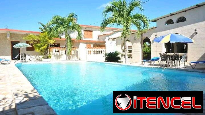 COD.Z CASA EN LA PLAYA DE 7 HABITACIONES + PISCINA