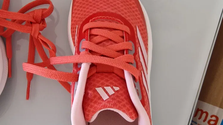 Adidas Run Falcon 3.0 K Salmón – ¡Comodidad y Estilo para los Peques!