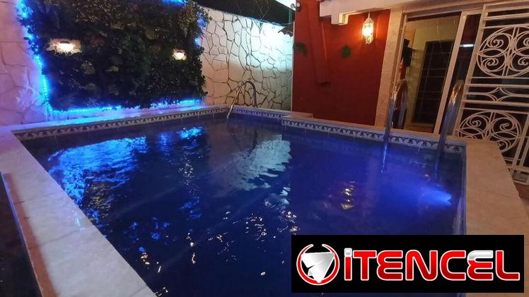 SE RENTA PARA PASADIA HABITACIONES CON TERRAZA Y PISCINA EN FONTANAR.58858577