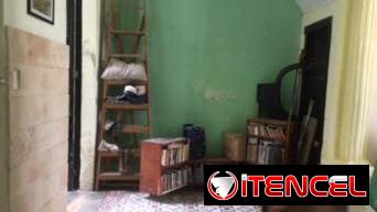 SE PERMUTA CASA DE 3/4 EN BAJOS EN EL CERRO. ROI 53896881