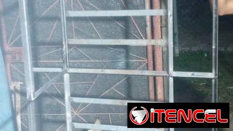 Herrero. ¡Confecciono puertas y ventanas de hierro a medida!