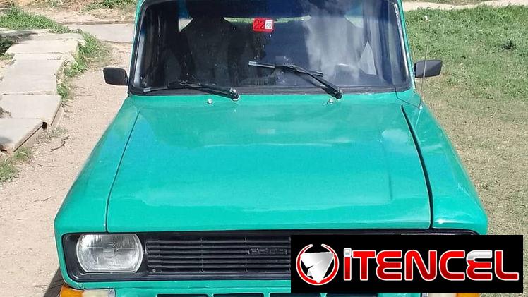 Moskovich 2140 con motor de geelly CK y caja 5ta de Lada