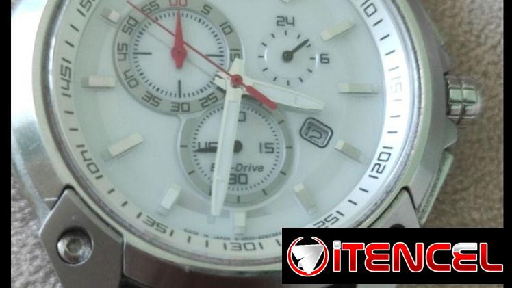 Reloj citizen Eco Drive, cristal zafiro, funciona con luz solar, bien cuidado