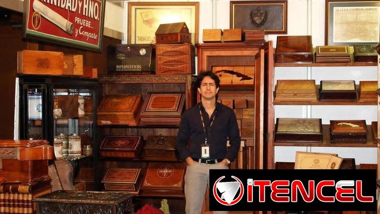 Compro antigüedades chinas y cofres de tabaco.
