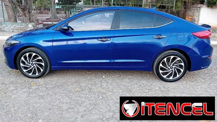 Vendo con el óseo, Hyundai Elantra, 2019, Full límite