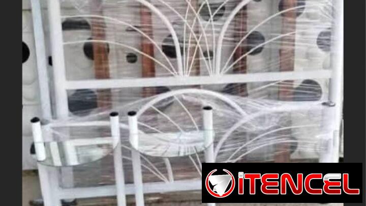 CAMAS DE TUBO modelo Cruzado con sus mesitas de noche LIBRE DE GESTORES