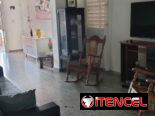 🏡Playa. Rento apto de 3 cuartos y 2 baños. Terraza a la calle. 📍Cerca de 31 y 42. 💼Renta Lineal.👶Se admiten niños