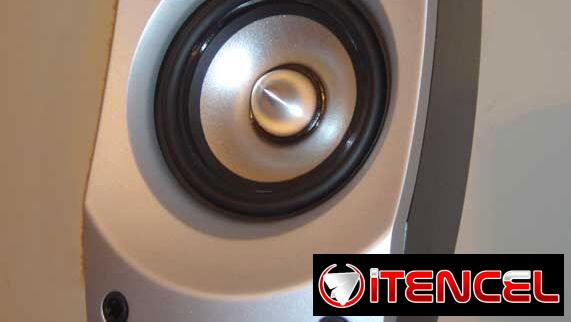 Busco RIN ORIGINAL DE GOMA DE BOCINAS 3 PULGADAS, También busco bocinas de 3 pulgadas de mínimo 20 watts a negociar  Wha