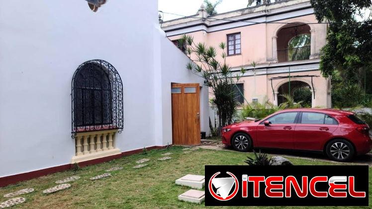 Casa colonial de 2 niveles amplia en Miramar