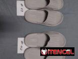 Chancletas Nros. 42 y 43. Dos pares de cada Nro.