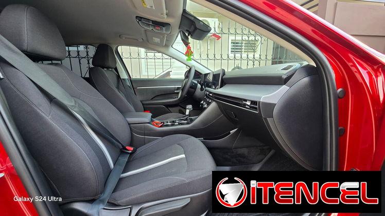 Vendo o negocio, Hyundai sonata 2025 con 5000 km, nada más el básico