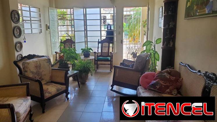 Casa semi-independiente de 3 dormitorios Playa 70mil 53582376