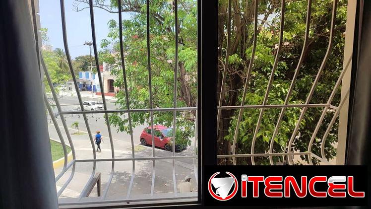 🚗 Cómodo Apartamento con Terraza de 1 Habitación en el Vedado (Con Generador Eléctrico) REF 1461