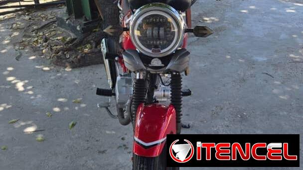 Moto de gasolina Ava