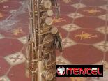Se vende saxofon soprano