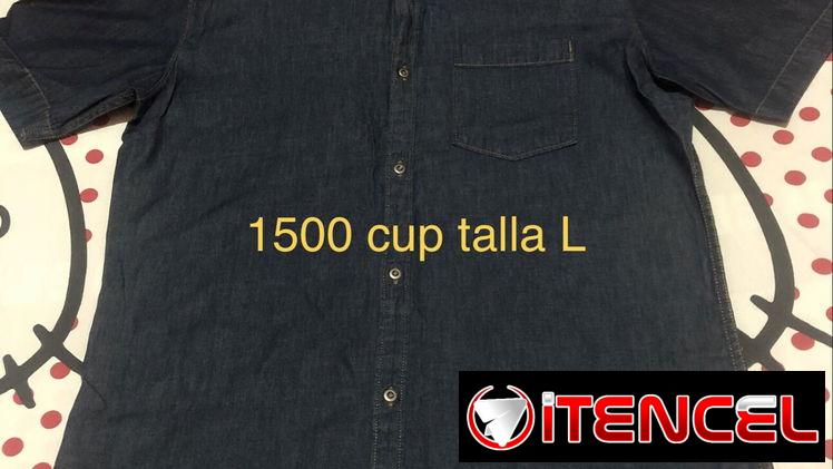 Putusas nuevo azul  talla  34. Camisa de  mezclilla talla L . Pitusa blanco talla  30.