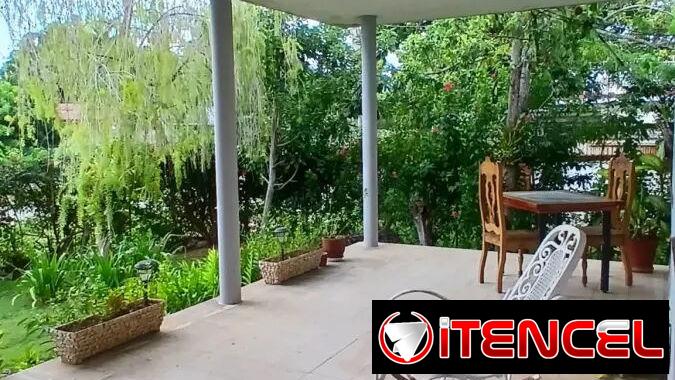 Venta de casa independiente en atabey