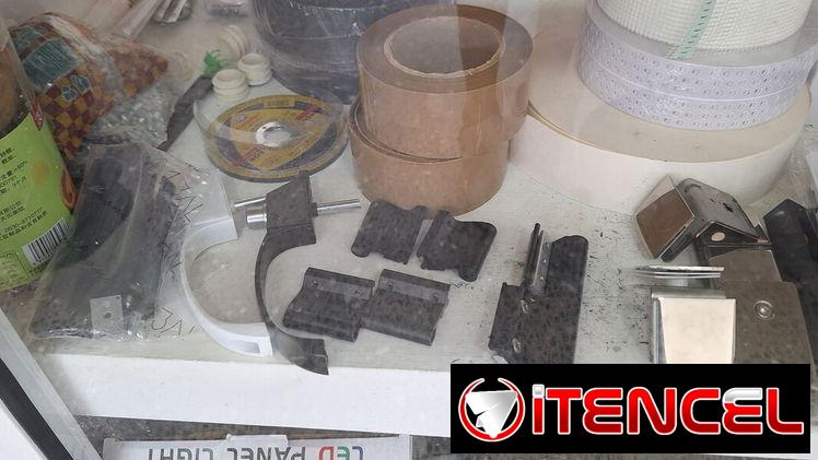 Reparaciones en aluminio..cambio de yales..cristales .Juntas.cierres.ruedas.felpas.ademas de fabricación de lo que desee
