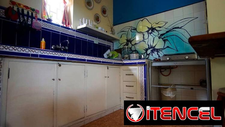 RENTO LINDO APTO INDEP.DE UNA HAB. EN EL CORAZON DEL VEDADO -tel. 53864035