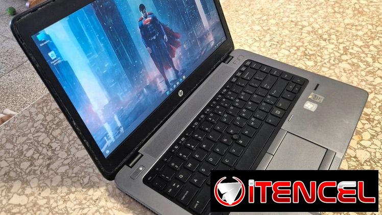 Laptop HP/14/i5/8GB de RAM/128GB SSD