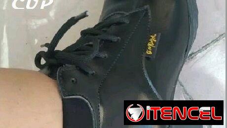 botas negras No. 40 en 12 USD