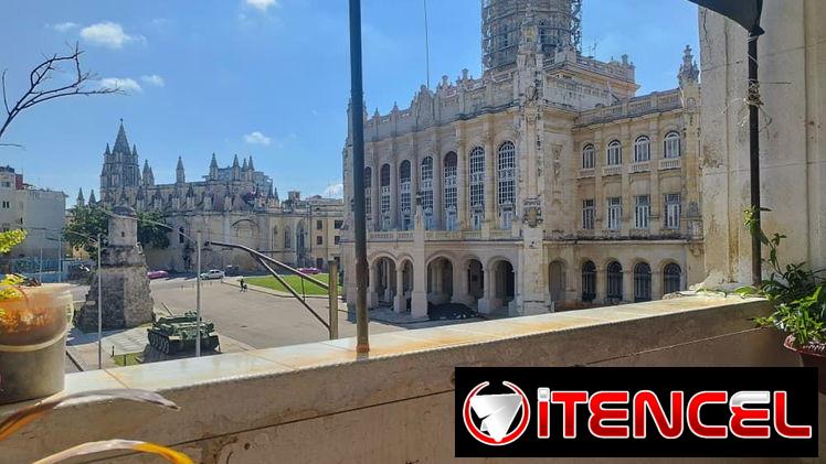 ✈️ Apartamento de 2 Habitaciones en Habana Vieja con Vista al Museo de la Revolución REF 1438