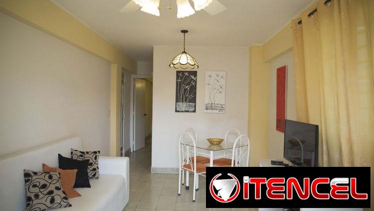 Se renta apartamento independiente de 1 habitación en calle 25 y B, Vedado.