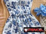 Mono con estampado de flores