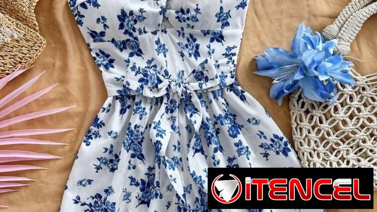 Mono con estampado de flores