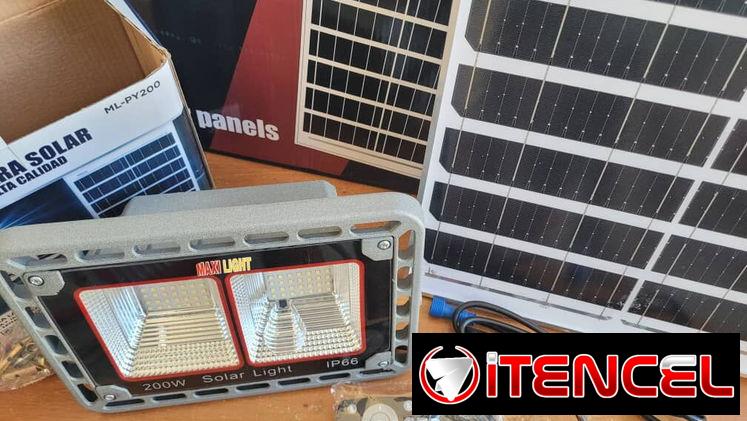 🔆 Reflector Solar LED 200W Maxi Light 🔆 Lámpara para esterior. Excelente Calidad.