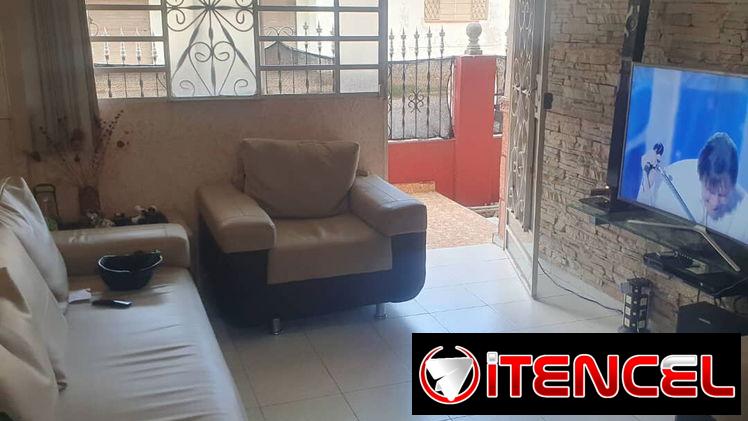 Ofertaaa apto de 2 cuartos y medio y dos baños en perfecto estado planta baja súper céntrico!!!!