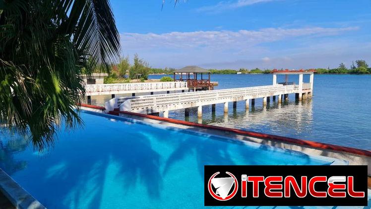 Pasadía con vista al MAR! Piscina GRANDE, caney, terraza y más!