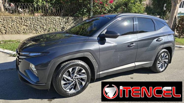 Vendo o negocio, Hyundai Tucson, 2023 con 70,000 km