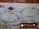 Vendo varias cosas para decorar o utensilios de cocina.