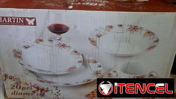 Vendo varias cosas para decorar o utensilios de cocina.