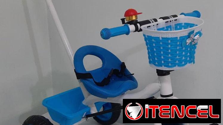 Velocipedo con agarradera
