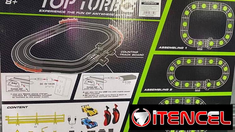 Juego de carritos en la pista con control remoto