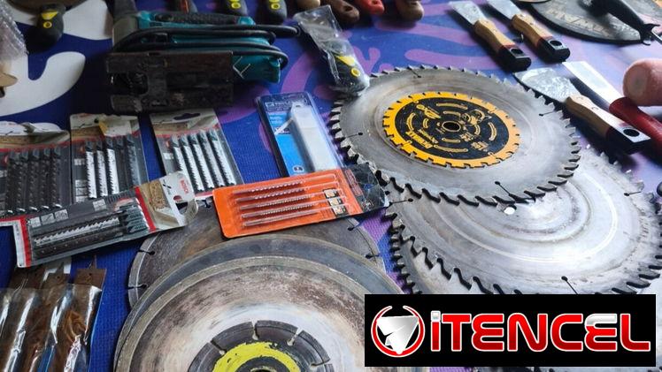 Herramientas de trabajo profesionales en venta ,negocio completo .Cierra de mano ,caladora etc