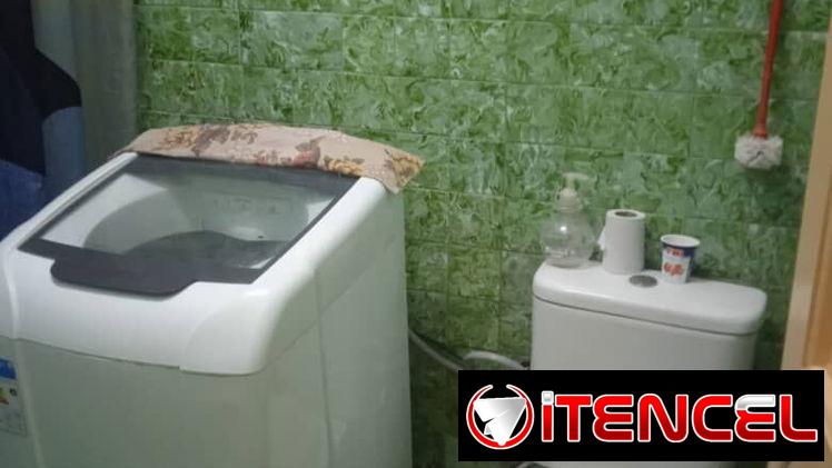 Doy Un apto en vedado y otro en Sevillano ambos de 2/4 y en bajos por uno con garage