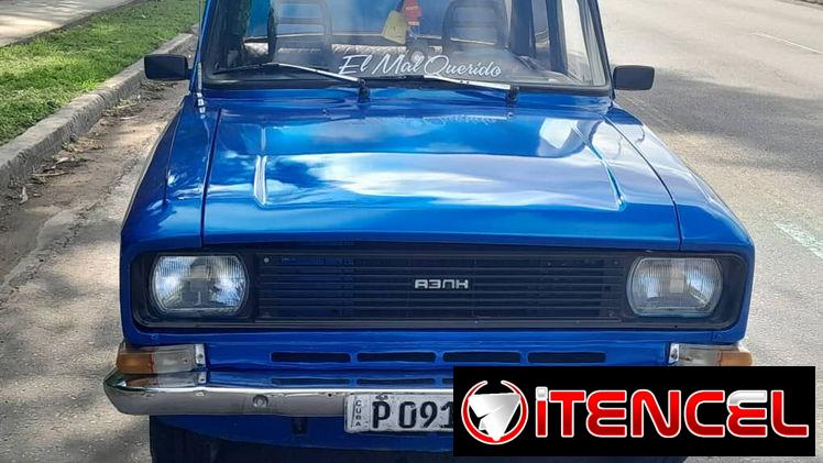 vendo moskovi Motor de fábrica  Caja 5 de lada Chapisteria al 100% Pintura 80% Batería de 90 amperes Alternador de ck Mú