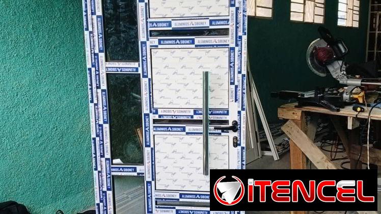💎⚜️CARPINTERÍA ⚒️DE ALUMINIO Y CRISTAL🪟🚪 50145480 LA MEJOR CALIDAD POR SOLO 180USD EL METRO 📏📐 CUADRADOS…🧰 Descu