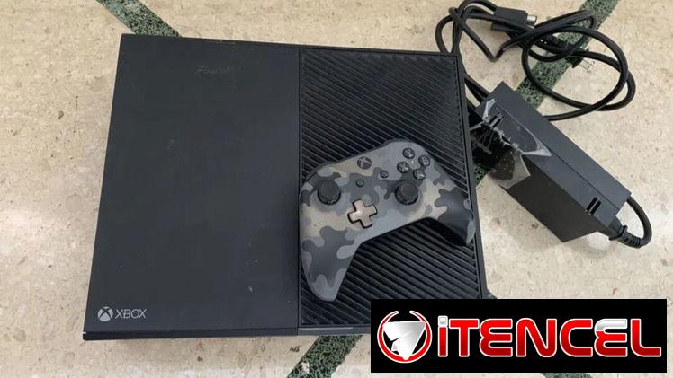 Xbox one de 500gb con un mando 10 juegos como nuevo