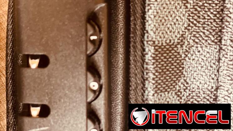Bolso de hombre en bandolera