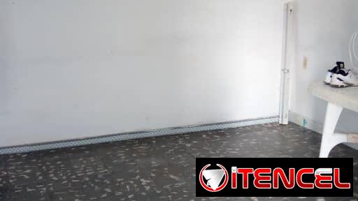 Vendo casa en ave 26 vedado..Si diseño interior es como un local para negocios..