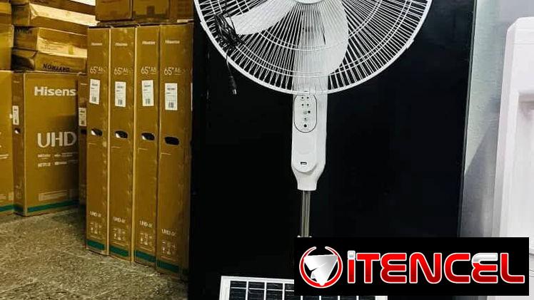 VENTILADOR RECARGABLE BATERIA DE LITIO 70 USD   ✅Propiedades✅ ➖12mil Mah de batería ➖3 velocidades oscilan