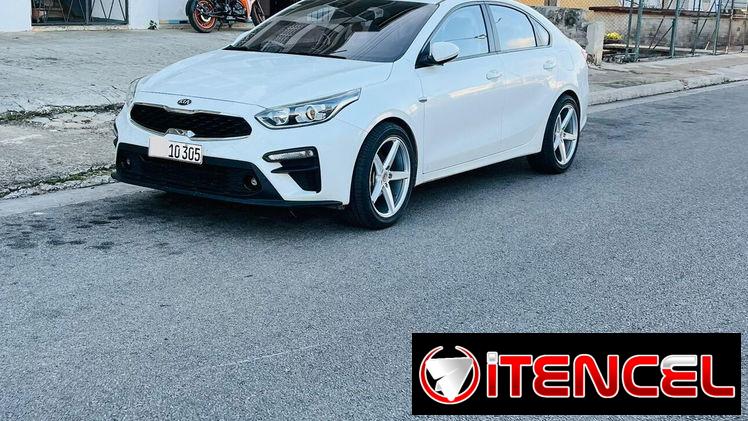 Vendo un negocio, Kia K3, 2019, carro impecable