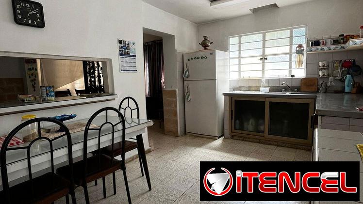 Casa finca en Arroyo Arenas con garaje 862m²