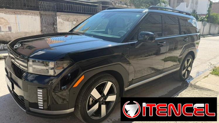 Vendo Hyundai Santa Fe, 2024 límite con 26,000 millas