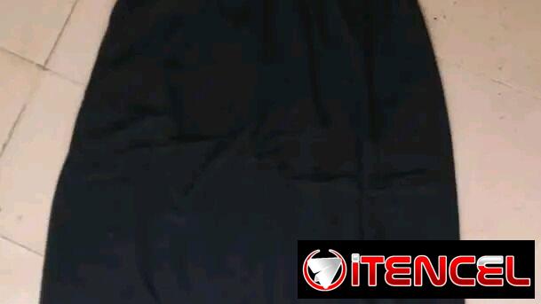 Vestido negro nuevo talla L 4000 cup