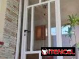 Puertas y ventanas de aluminio y cristal